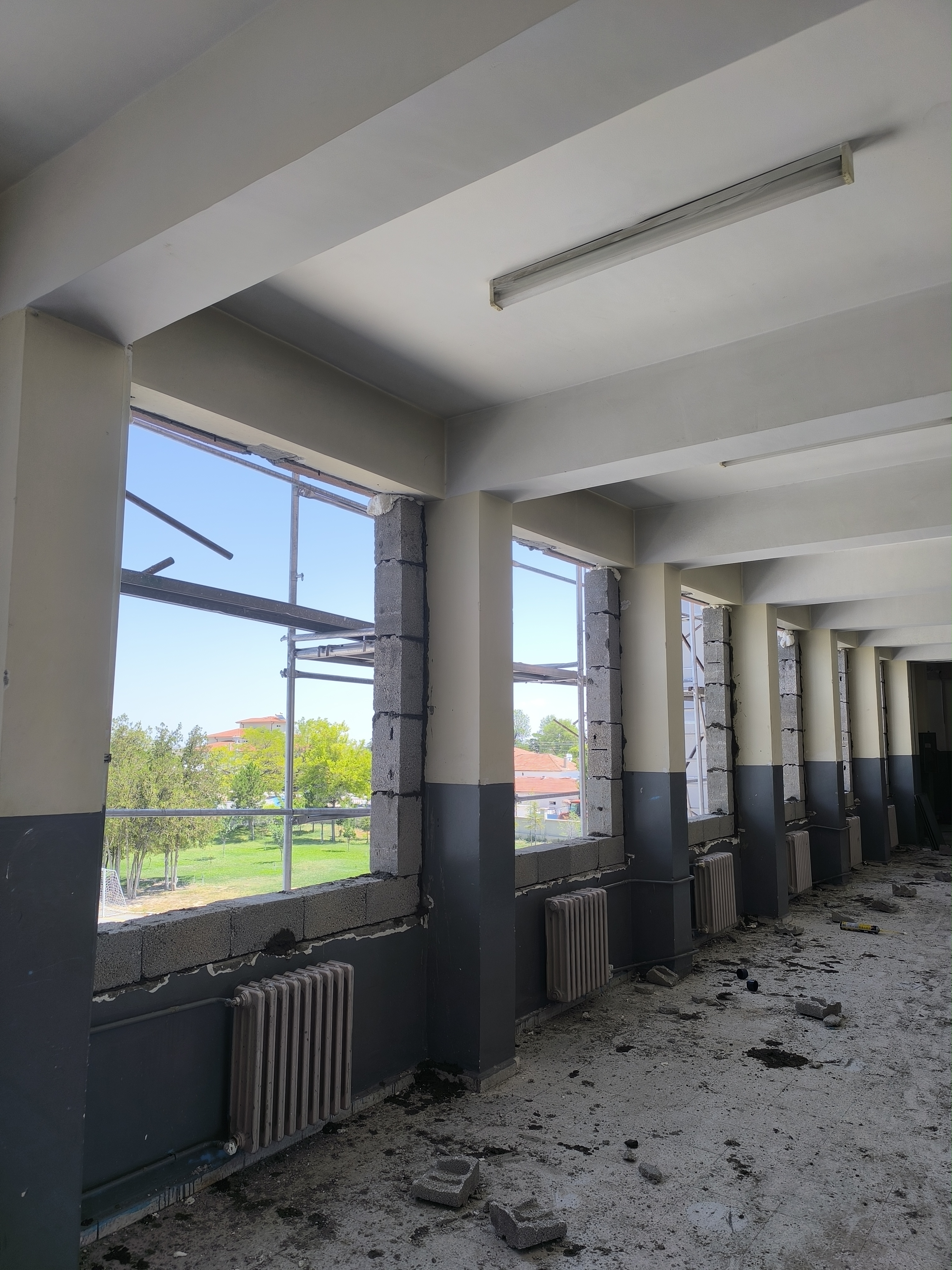 Aksaray Eskil Orta Okulu Dış Cephe Mantolama İşi - 2025